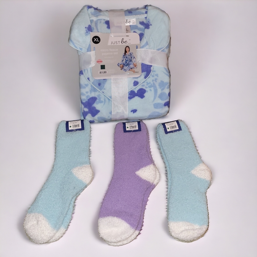 Pajamas and socks bundle